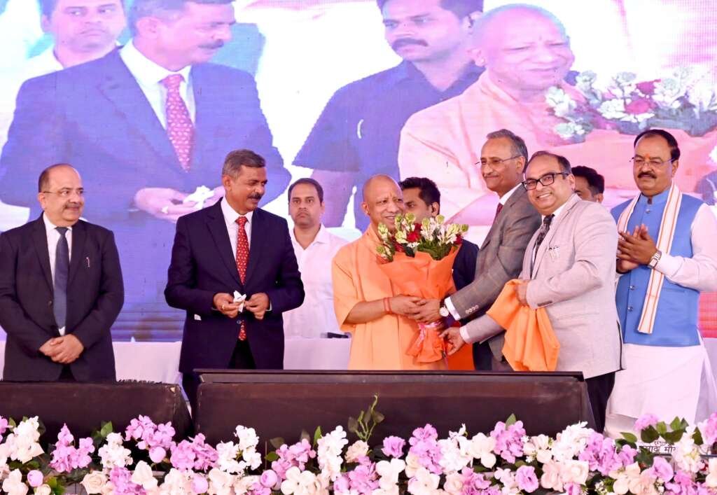 हाईकोर्ट बार एसोसिएशन, इलाहाबाद के सम्मान समारोह में मुख्यमंत्री योगी आदित्यनाथ ने की घोषणा